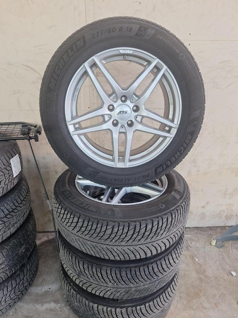 Mercedes GLC Winterset 18 Inch, Autos : Pièces & Accessoires, Pneus & Jantes, Pneus et Jantes, Pneus hiver, 18 pouces, 235 mm