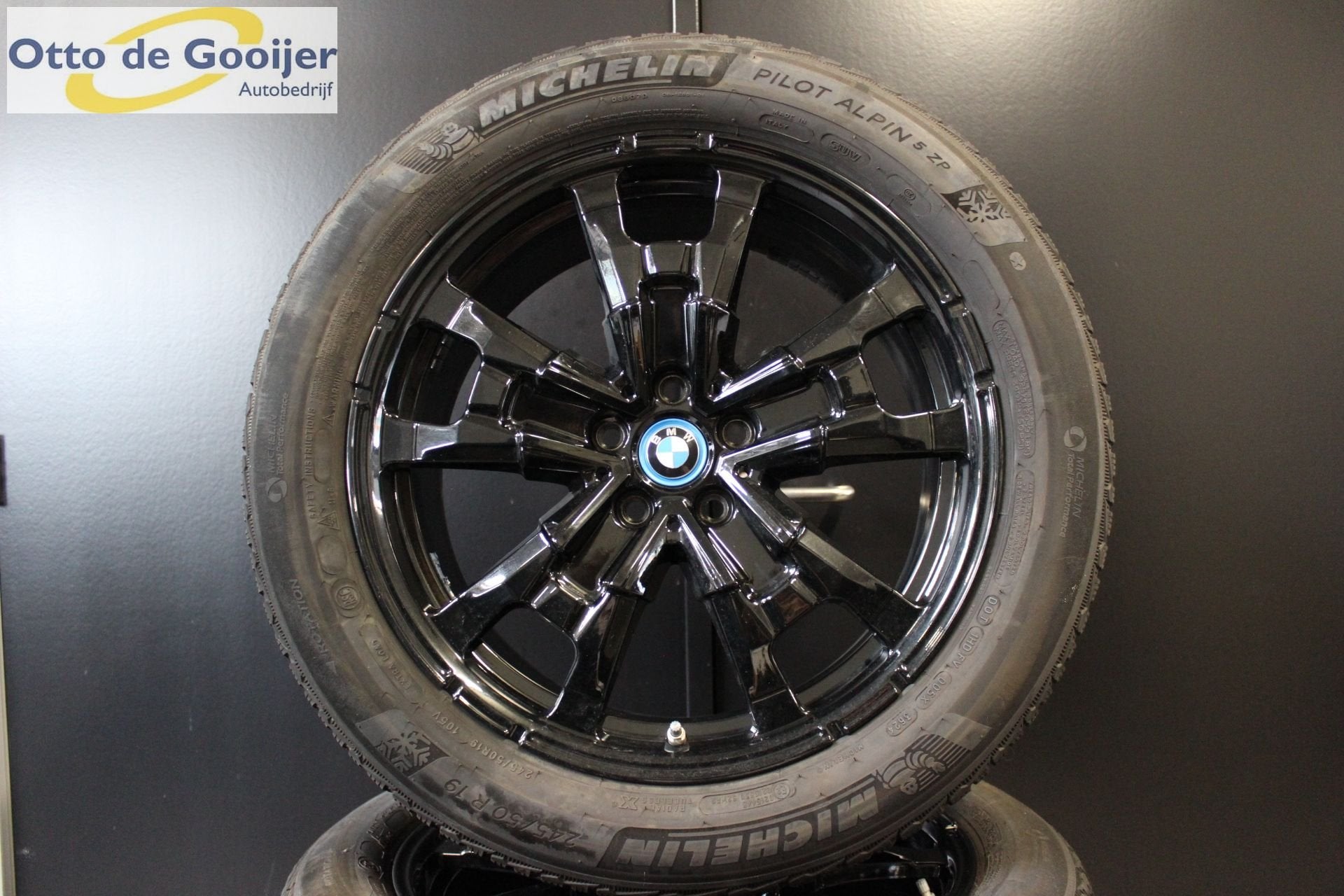 Originele BMW iX3 842 19 inch Velgen Winterbanden Michelin, Pneus et Jantes, -, Véhicule de tourisme, -