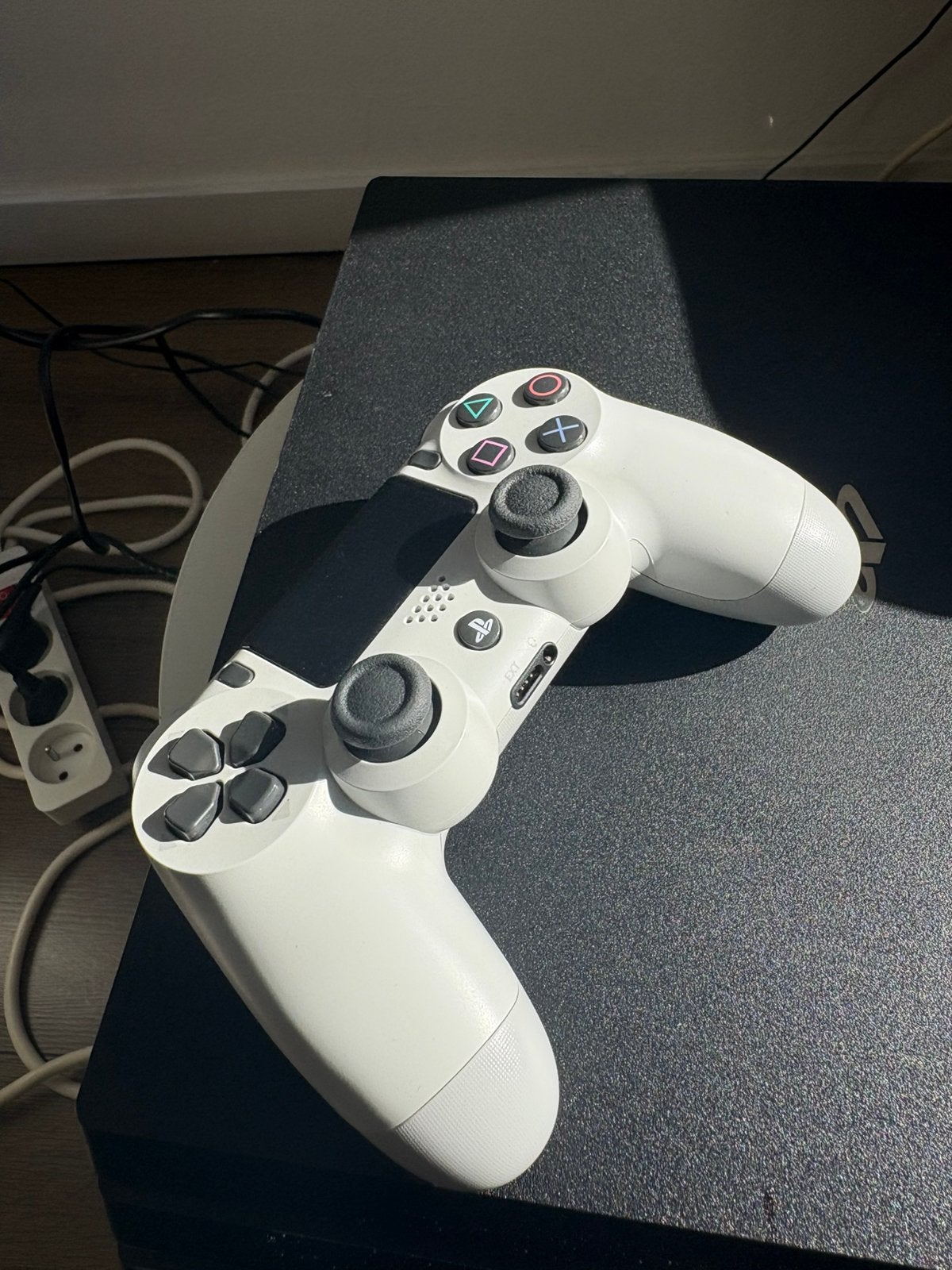 Ps4 witte originele controller, Games en Spelcomputers, Ophalen, Zo goed als nieuw, Controller