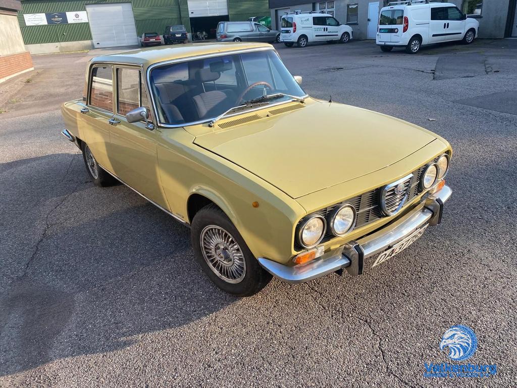 Alfa Romeo 2000 Berlina 1972 Beige, Autos, Alfa Romeo, Achat, Entreprise, Boîte manuelle, Berline