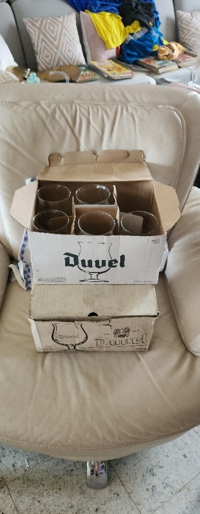 17 grote DUVEL glazen met gouden letters, Enlèvement, Comme neuf, Verre ou Verres, Duvel