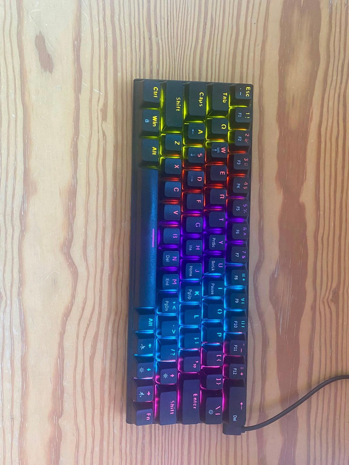 Mechanical keyboard 60% met RGB, Computers en Software, Toetsenborden, Gaming toetsenbord, Ophalen of Verzenden, Zo goed als nieuw