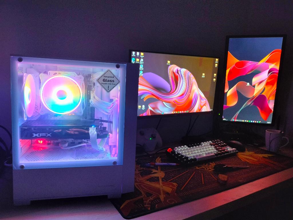 Witte RGB Gaming PC – Windows 11 – RX 480 8GB – 16GB RAM, Informatique & Logiciels, Ordinateurs de bureau, Reconditionné, Intel Xeon