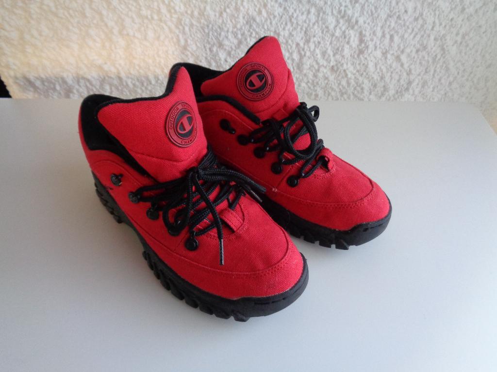 Baskets rouge/Noir Marque: Champion. Pointure 37, Verzenden, Zo goed als nieuw, Schoenen