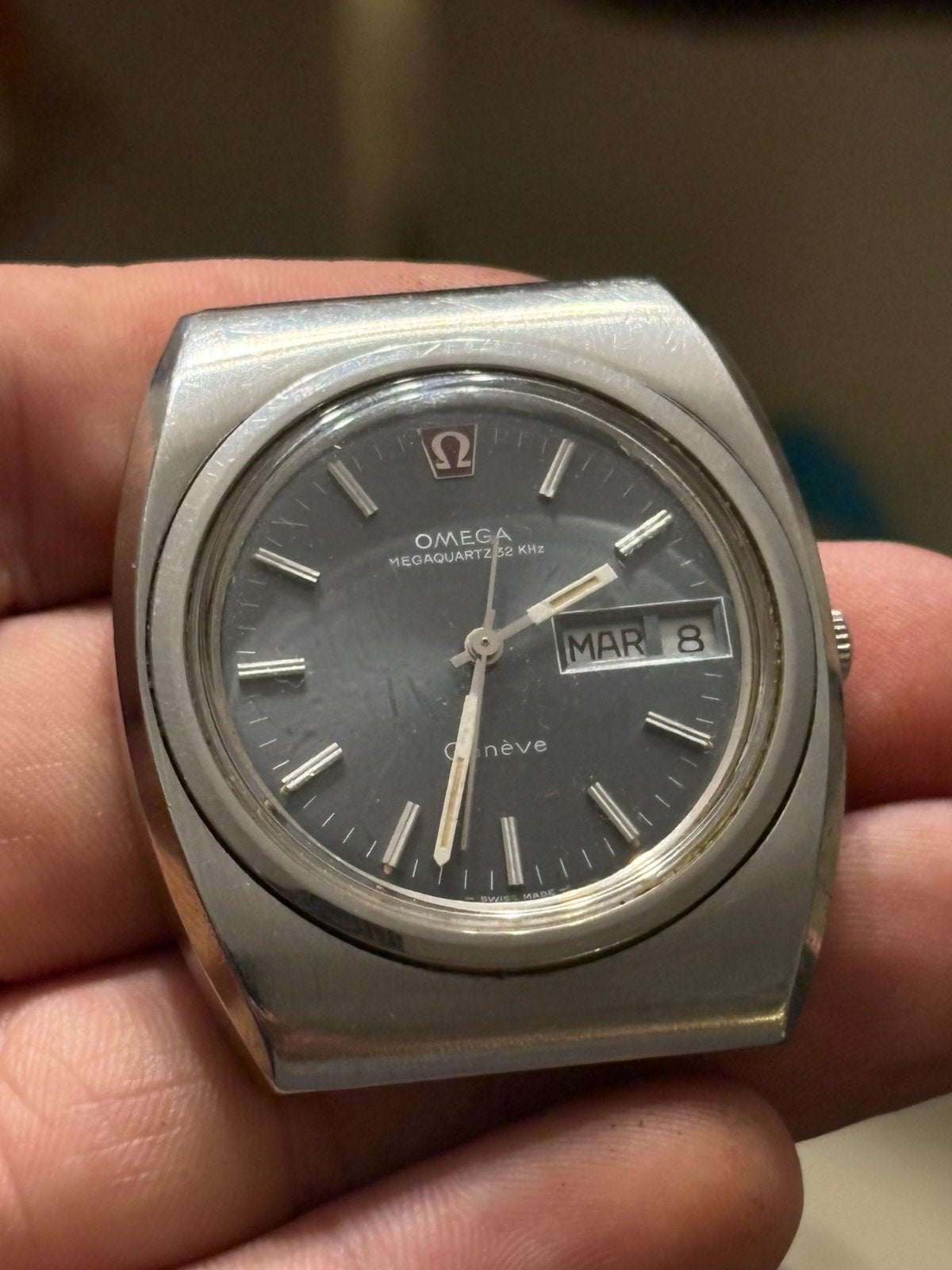 Montre omega megaquartz, Enlèvement, Omega