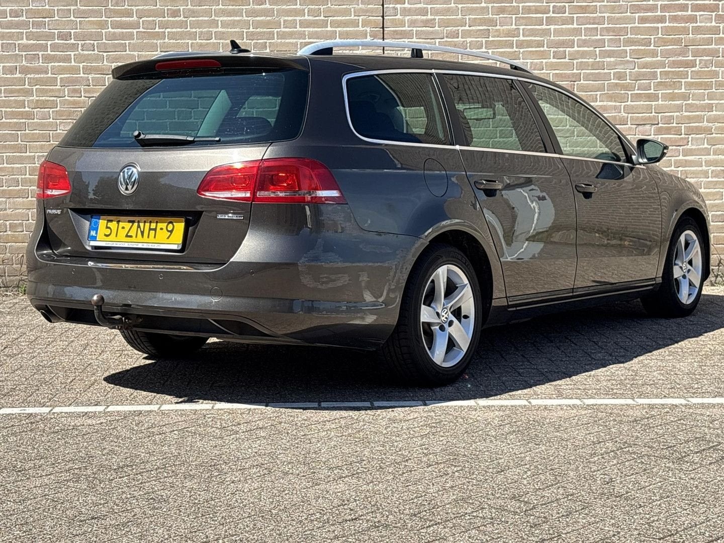 Volkswagen Passat Variant 1.6 TDI BlueMotion | Navi | Climat, Auto's, Volkswagen, Zwart, Bruin, Navigatiesysteem, Bedrijf