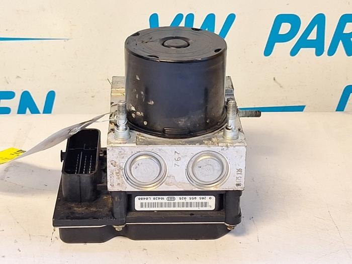 ABS Pomp van een Volkswagen Polo, Gebruikt, -, Volkswagen, -