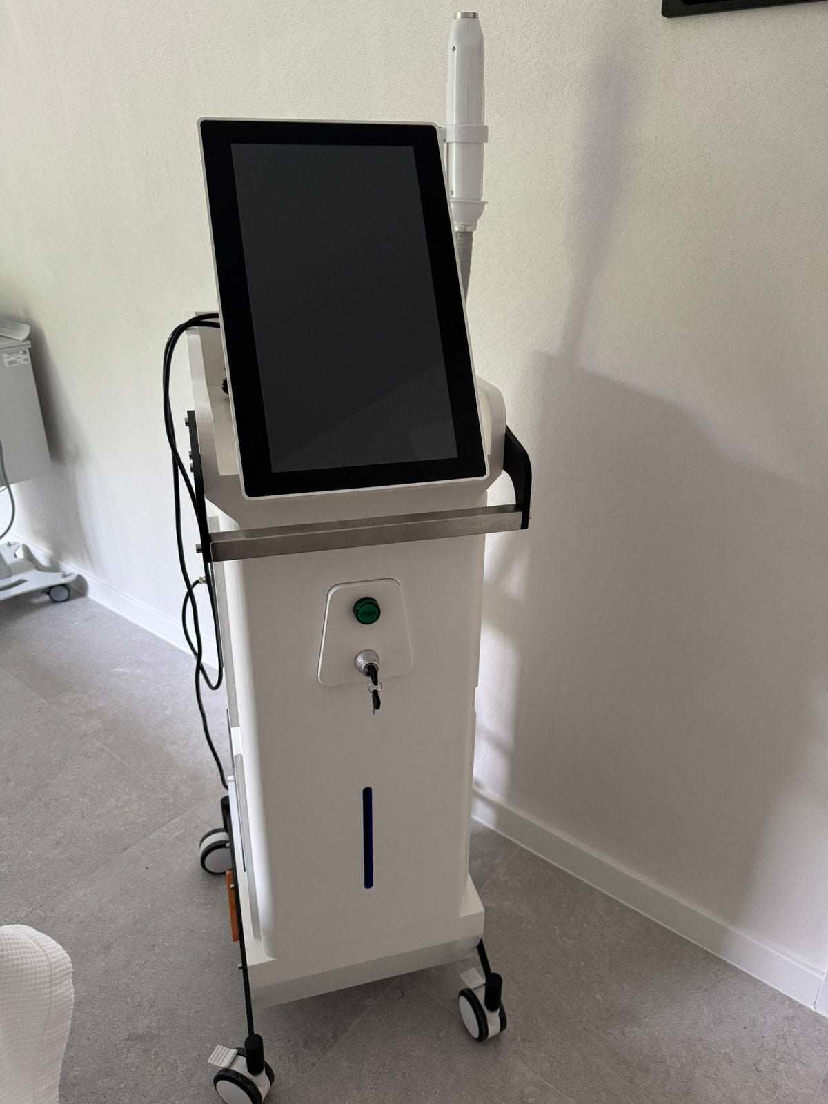 Q-Switched Nd:YAG Laser, Services & Professionnels, Manucure | Autre, Soins de la peau