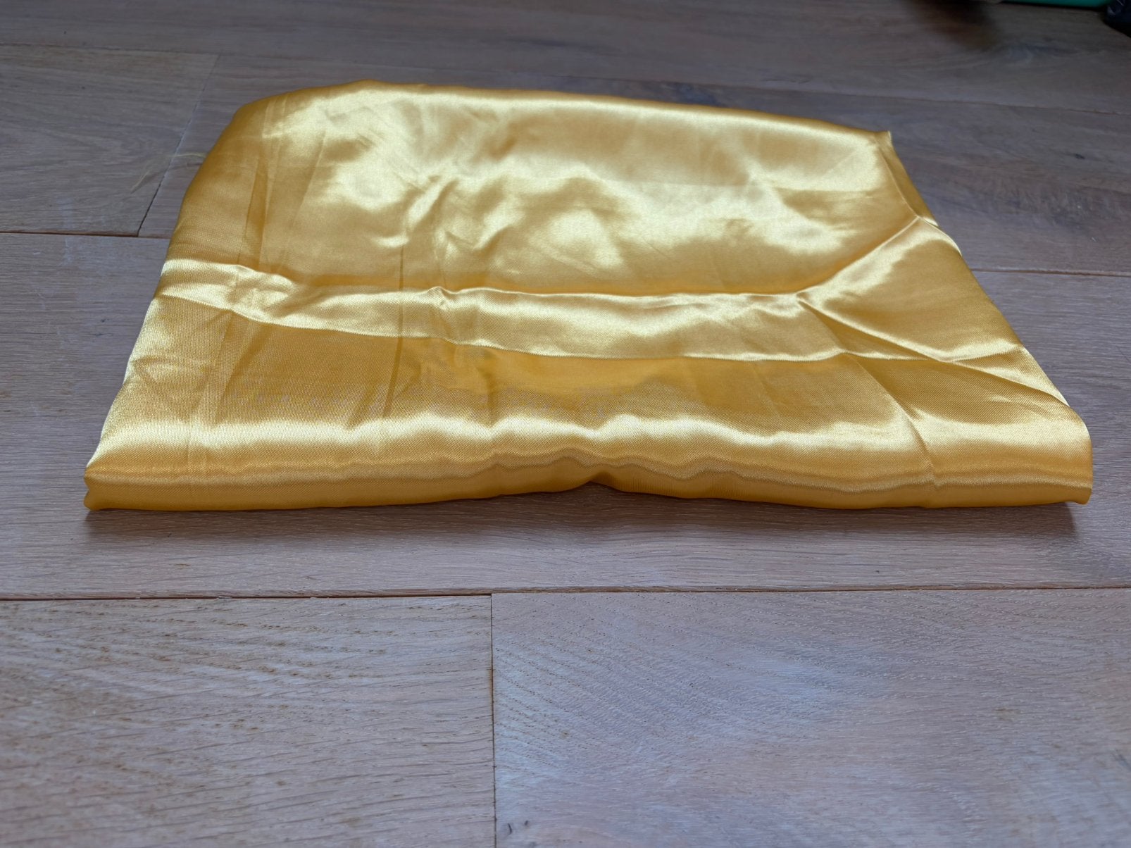 Stof - Satijn - 120 cm x 140 cm, Hobby en Vrije tijd, Stoffen en Lappen, Ophalen of Verzenden, Zo goed als nieuw, 30 tot 200 cm