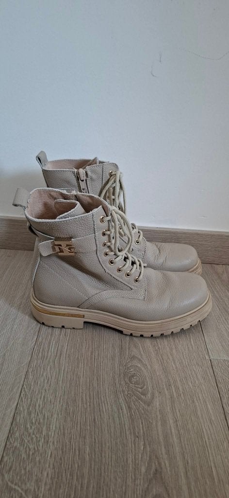 Meisjesschoenen NeroGiardini maat 34, Ophalen, Meisje, Schoenen, Zo goed als nieuw