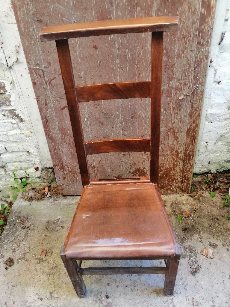Chaise d'église en bois et cuir +/- 1940, Enlèvement