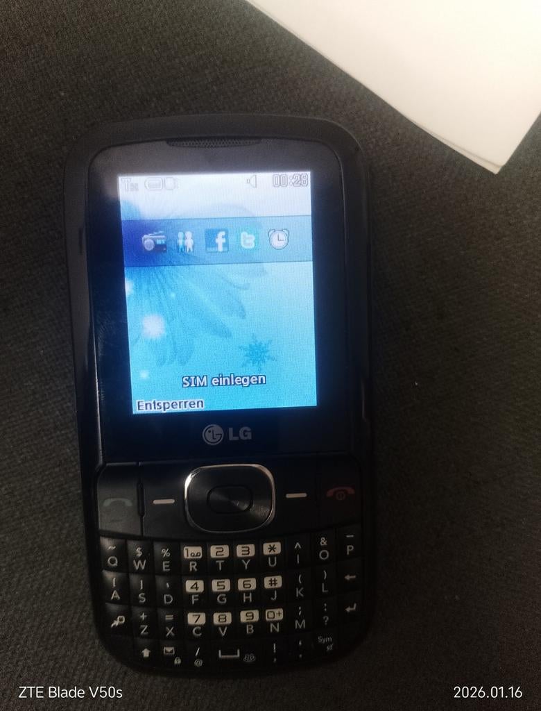LG telefoon Met oplader, Telecommunicatie, Mobiele telefoons | Telefoon-opladers, Verzenden, LG