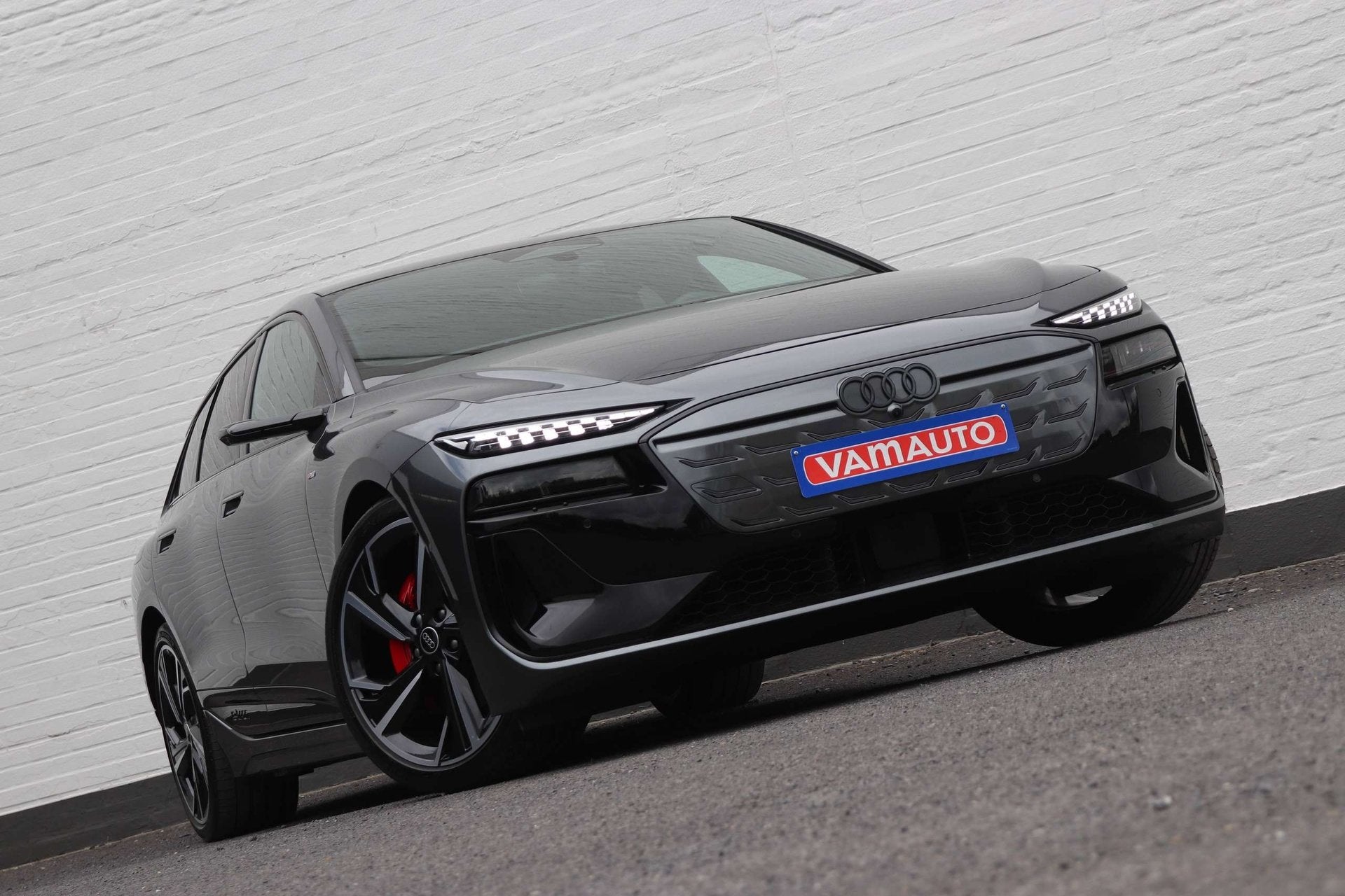 Audi A6 e-tron Avant 100 kWh Quattro S-line - Shadow+/B&O/36, Auto's, Audi, Gebruikt, Verwarming stoelen achter, 5 deurs, A6