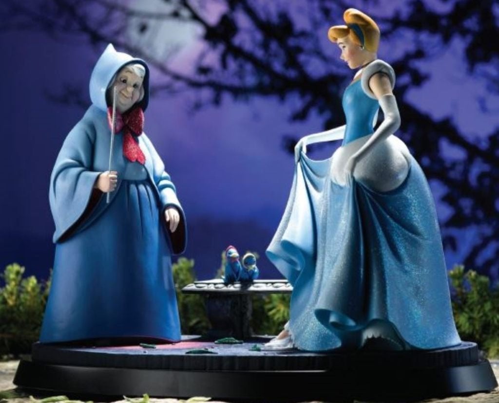 Disney A moment in time Cinderella (Enesco, geen WDCC), Ophalen of Verzenden, Assepoester of Belle, Zo goed als nieuw, Beeldje of Figuurtje