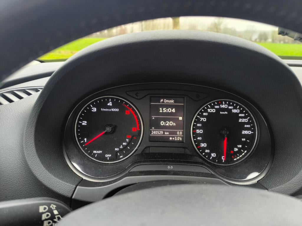 A3, Auto's, Audi, Particulier, A3, Diesel, Euro 6, 5 deurs, Handgeschakeld, Zilver of Grijs, Stof, Voorwielaandrijving, Dealer onderhouden