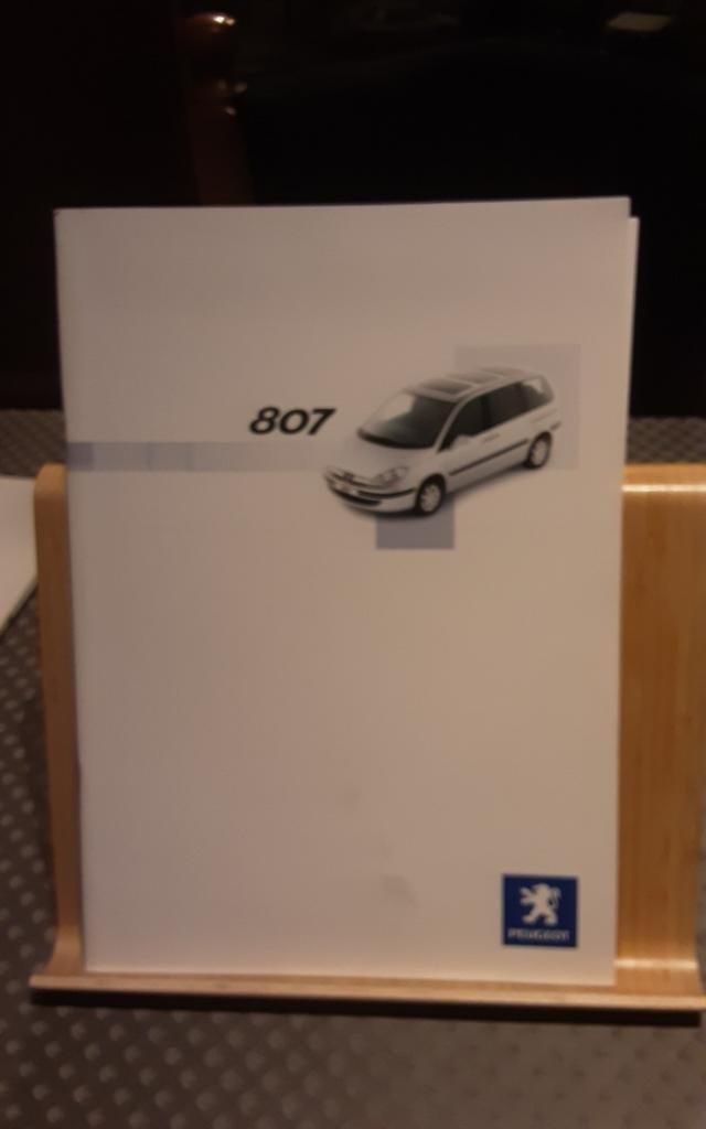 PEUGEOT 807 brochure, Livres, Autos | Brochures & Magazines, Enlèvement ou Envoi, Comme neuf, Peugeot