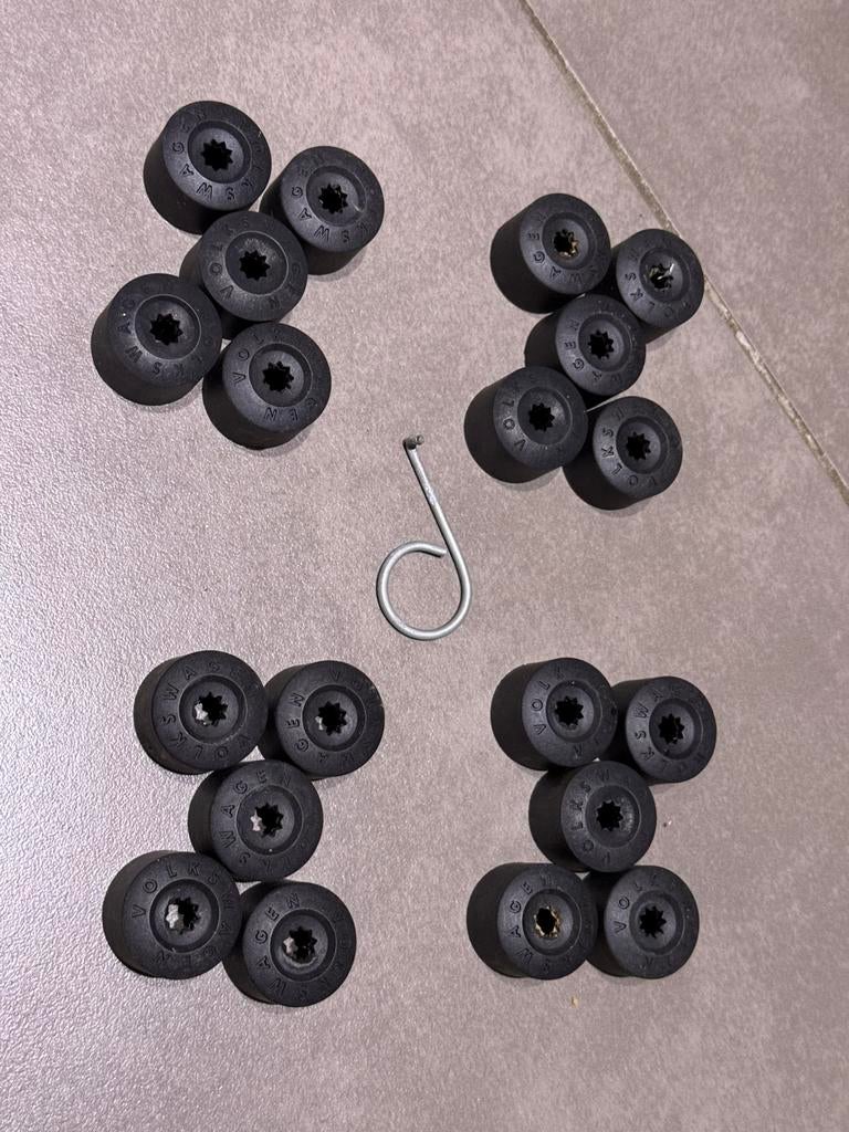 VW 20 stuks boutdeksel/wieldoppen, Ophalen of Verzenden, Zo goed als nieuw
