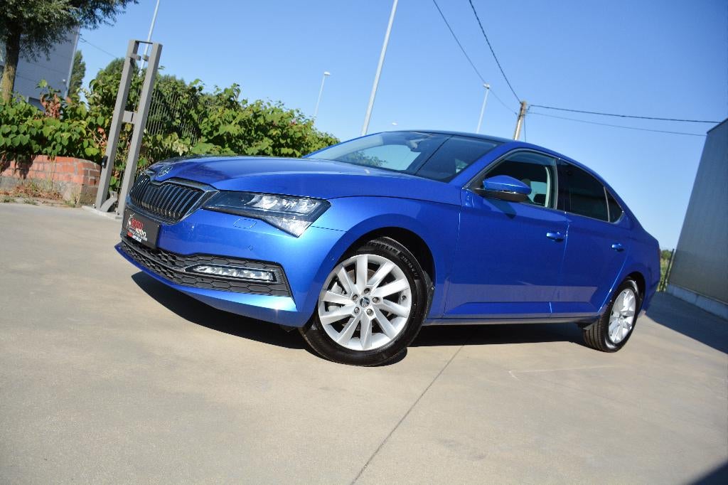 SKODA SUPERB 2.0 TDI NAVI/CRUISC/ZETELVERW/ZETELVERW/PANODAK, Autos, Skoda, Achat, Entreprise, 1968 cm³, Noir