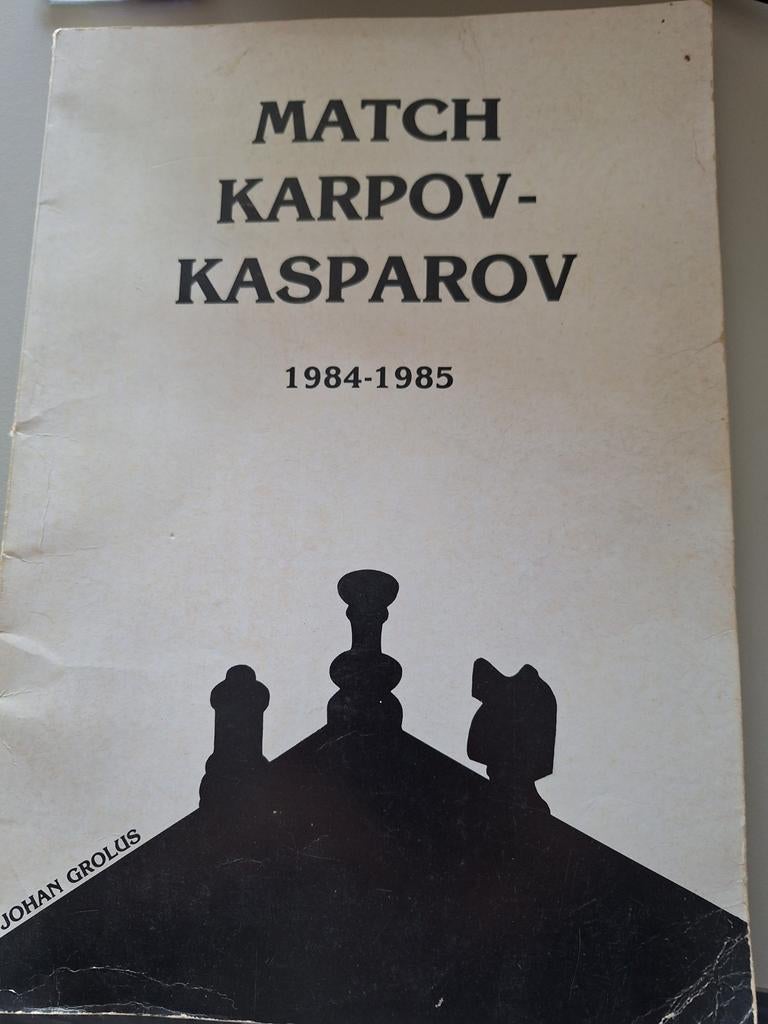 Boek match karpov-kasparov 1984-1985, Ophalen, Zo goed als nieuw