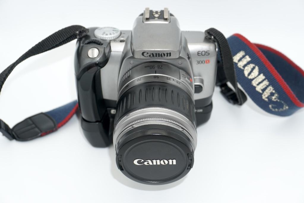 Canon EOS 300X + EF 28–90 mm + Battery Pack BP-220, Audio, Tv en Foto, Fotocamera's Analoog, Ophalen of Verzenden, Gebruikt, Spiegelreflex