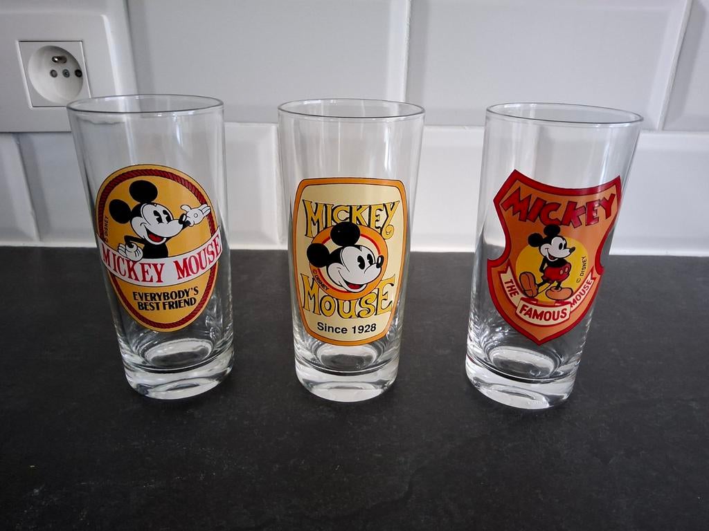 3 lunettes Disney vintage différentes - Mickey Mouse, Collections, Verres & Petits Verres, Enlèvement ou Envoi, Comme neuf, Verre à soda