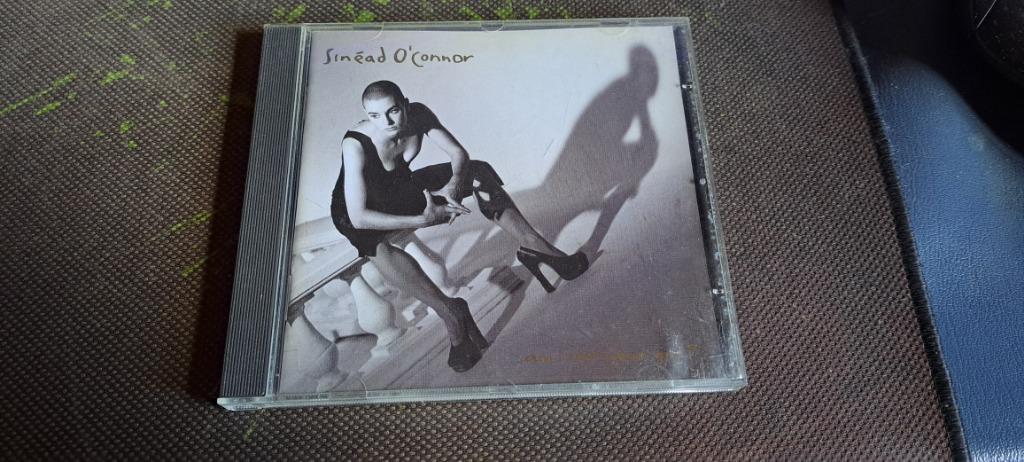 Sinéad o' connor, Enlèvement ou Envoi