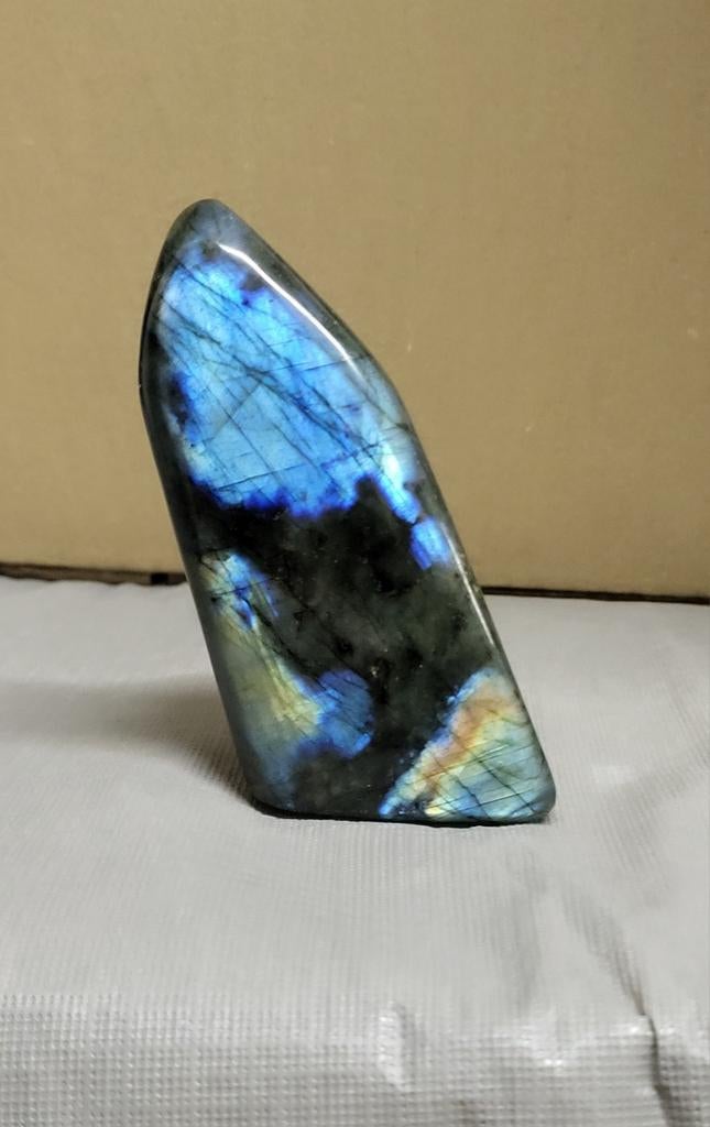 Labradorite, Enlèvement ou Envoi