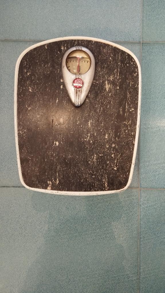 PESE PERSONNE - BALANCE vintage BORG années 50, Electroménager, 100 kg ou plus, Analogique, 500 grammes ou plus gros, Pèse-personne