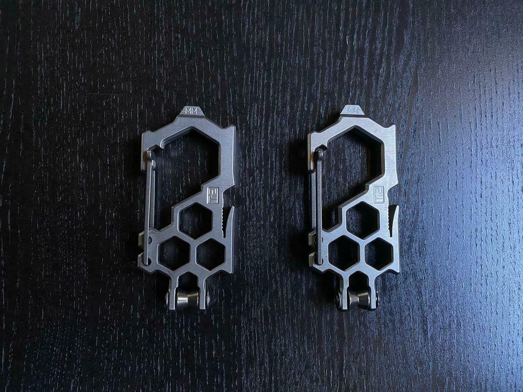 2 Mousquetons en titane multi tool, Enlèvement
