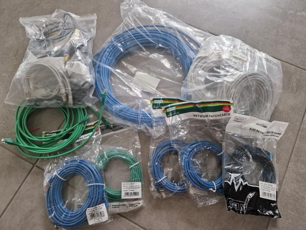 Différentes longueurs utp cat6a et cat5e, Enlèvement ou Envoi, Neuf, 10 mètres ou plus