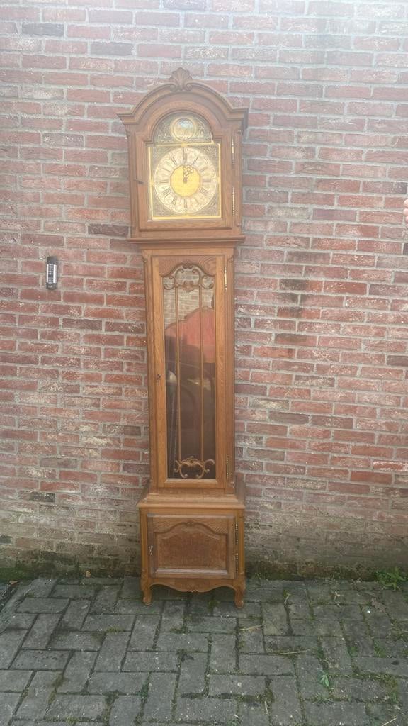Houten klok, Ophalen