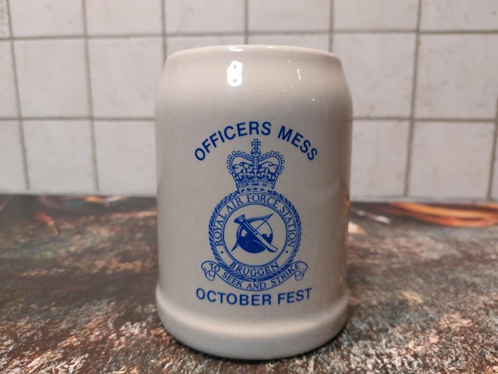 Bierpul royal air force Bruggen, Ophalen of Verzenden, Luchtmacht, Overige typen