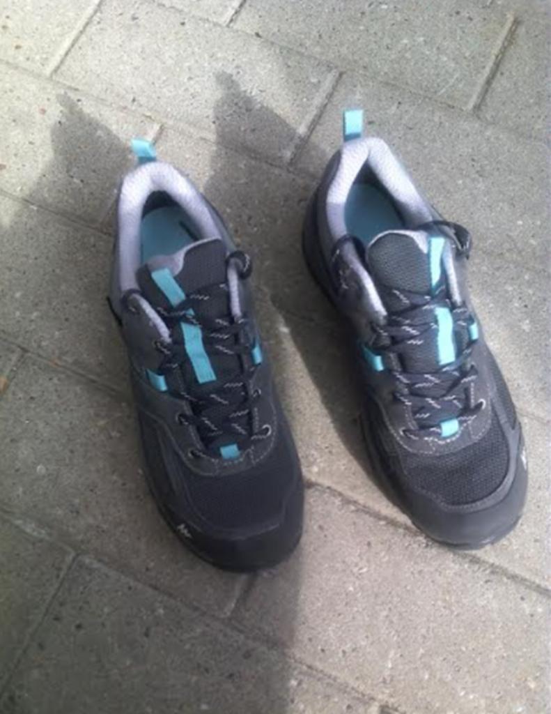 Chaussure de randonnée 39 prix 15€, Vêtements | Femmes, Chaussures de marche, Quetchua, Gris, Comme neuf