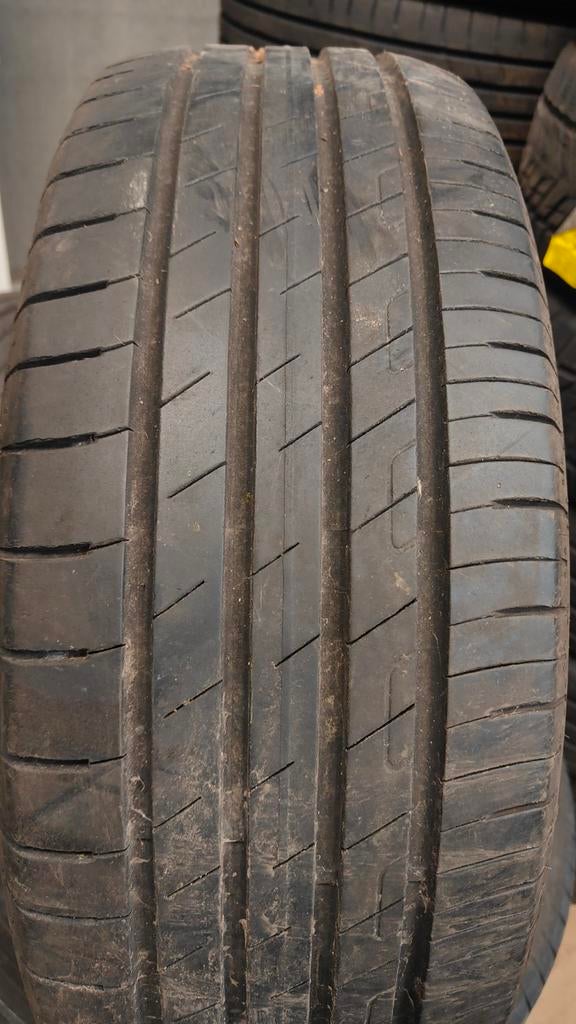 215/55r18 Goodyear 50€ per stuk met montage en balanceren, Ophalen of Verzenden