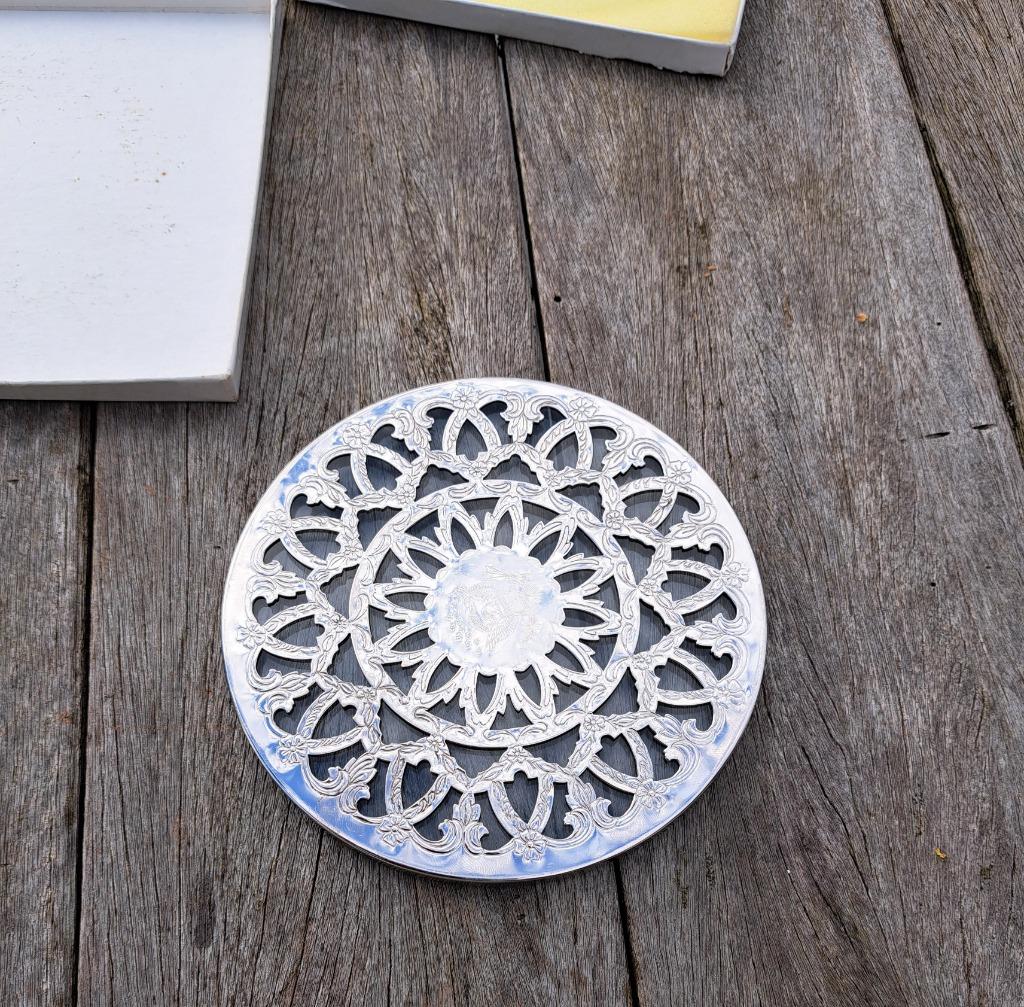 tapis de table ancien en métal argenté, grand sceau USA, Enlèvement ou Envoi, Argent