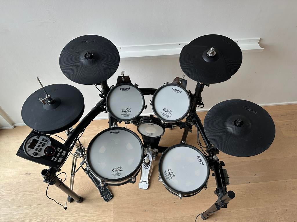 Roland TD11 met uitbreidingen, Ophalen, Zo goed als nieuw, Roland, Elektronisch