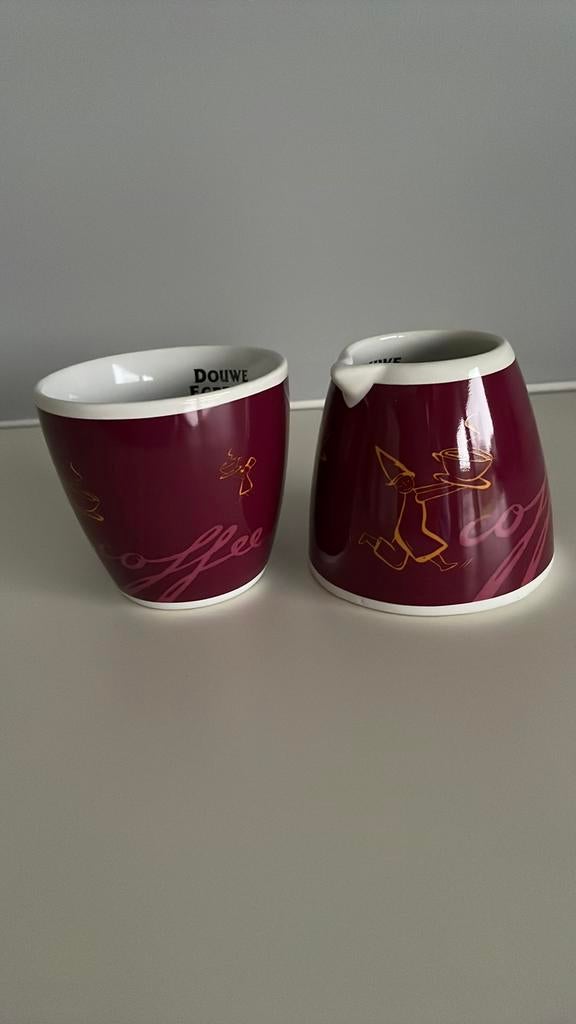 Set voor melk en suiker Douwe Egberts, Ophalen, Nieuw, Keramiek