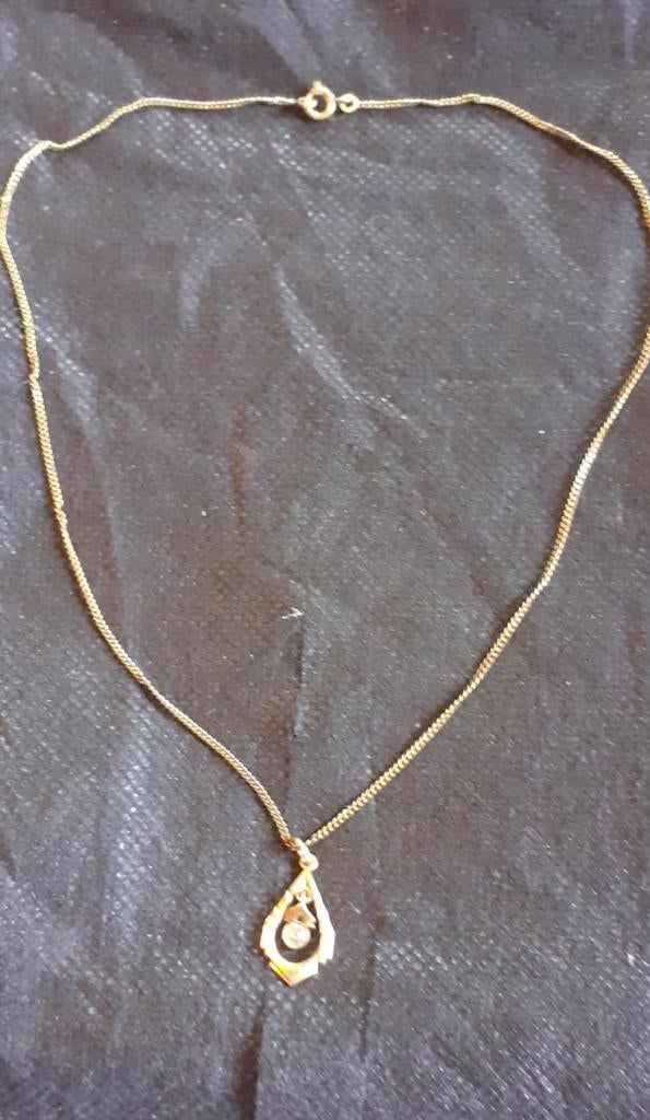 Chaîne avec pendentif plaqué or marque exellent, Met hanger, Ophalen of Verzenden, Zo goed als nieuw, Goud