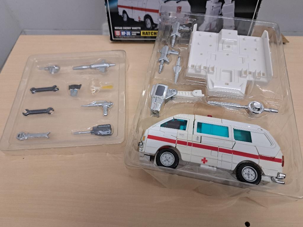Transformers Masterpiece Ratchet + Shadow Fisher, G1, Enlèvement ou Envoi, Utilisé, Autobots