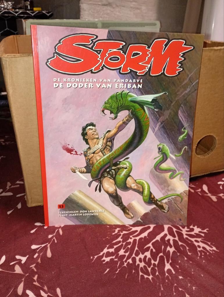 Couverture souple en couleur non lue de la série, STORM,, Une BD, Enlèvement ou Envoi, Comme neuf, Don Lawrence