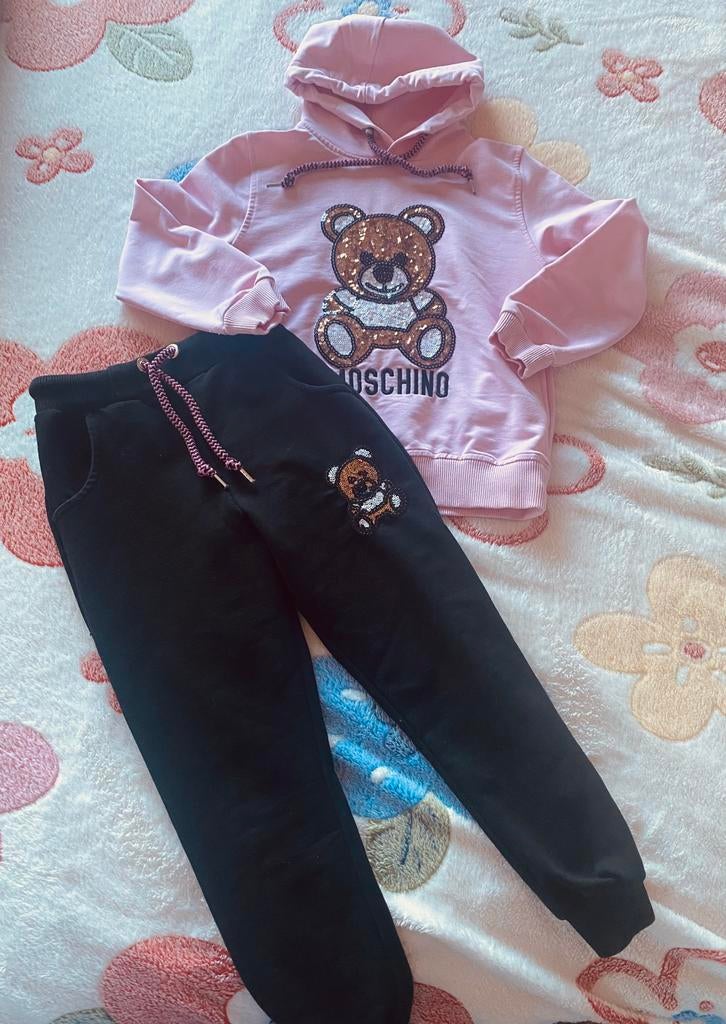 Jogging moschino 116/122, Ophalen of Verzenden, Zo goed als nieuw