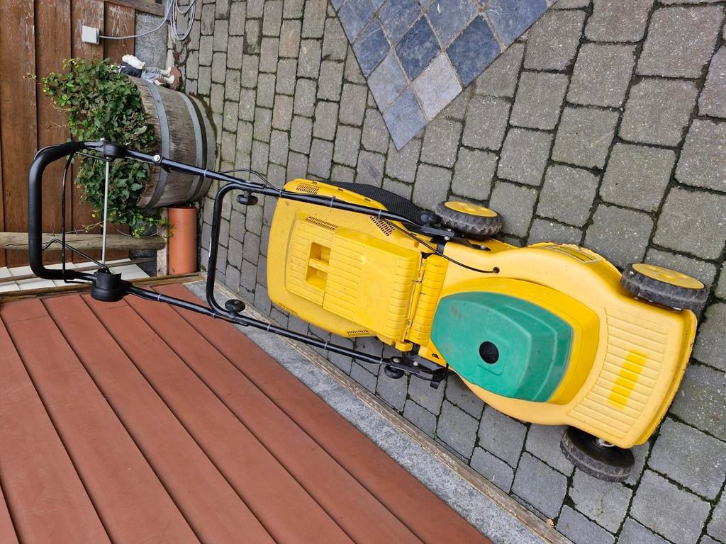 Zeer recente Stiga grasmachine,als nieuw., Ophalen, Zo goed als nieuw, Opvangbak