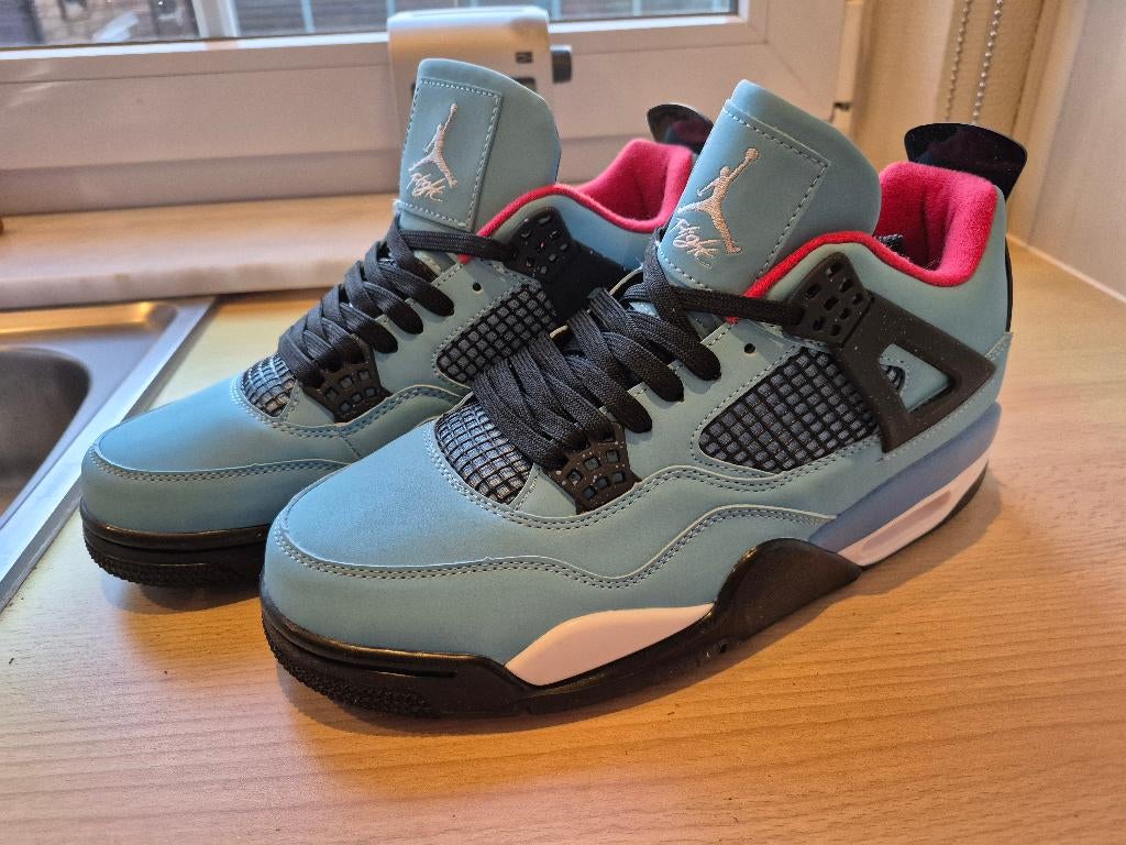 Veste Air Jordan 4 Retro Travis Scott Cactus Taille 44,5, Neuf, Autres couleurs, Enlèvement, Jordan (Nike)
