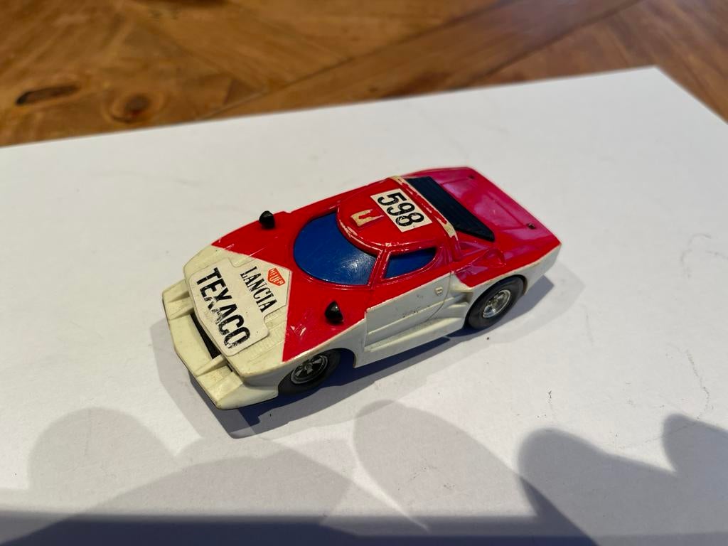 Artis slot car lancia stratos, Hobby en Vrije tijd, Modelauto's | 1:43, Ophalen of Verzenden, Zo goed als nieuw