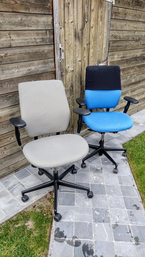 VITRA BUREAUSTOELEN (twee stuks), Gris, Enlèvement, Utilisé, Chaise de bureau