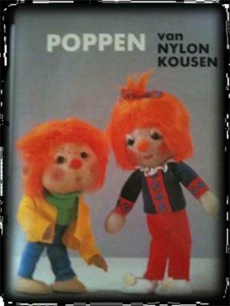 Poppen van nylon kousen, Rosemarie, Boeken, Hobby en Vrije tijd, Gelezen, Poppen maken, Ophalen of Verzenden