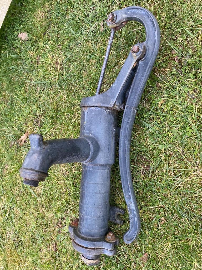 Antieke waterpomp, Tuin en Terras, Waterpompen, Ophalen, Gebruikt, Handmatig, Regentonpomp