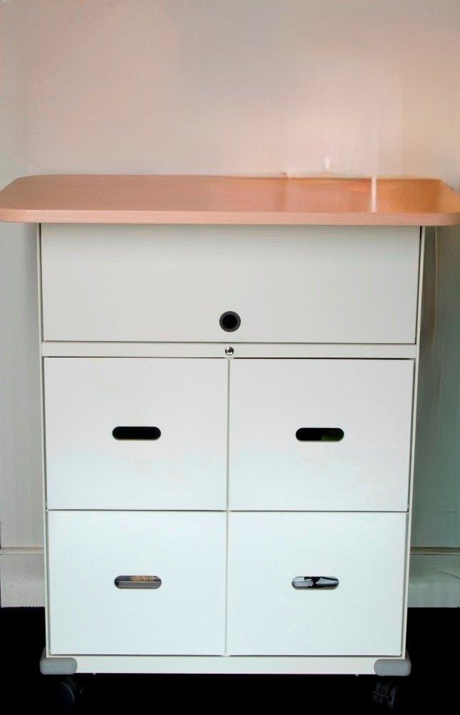 Vitra Caravan design kast met wielen, Ophalen, Overige houtsoorten, 5 laden of meer, 100 tot 150 cm
