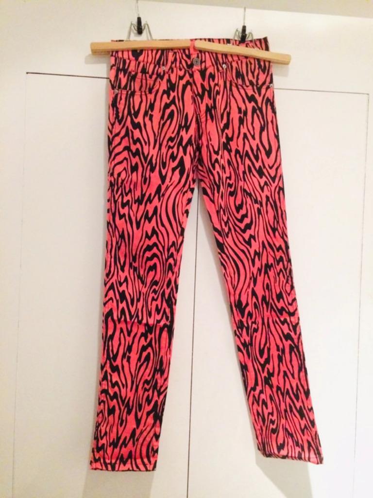 Dr denim jeansmakers barbie roze zebra broek / maat S, Kleding | Dames, Dr. denim jeansmakers, Ophalen of Verzenden, Zo goed als nieuw