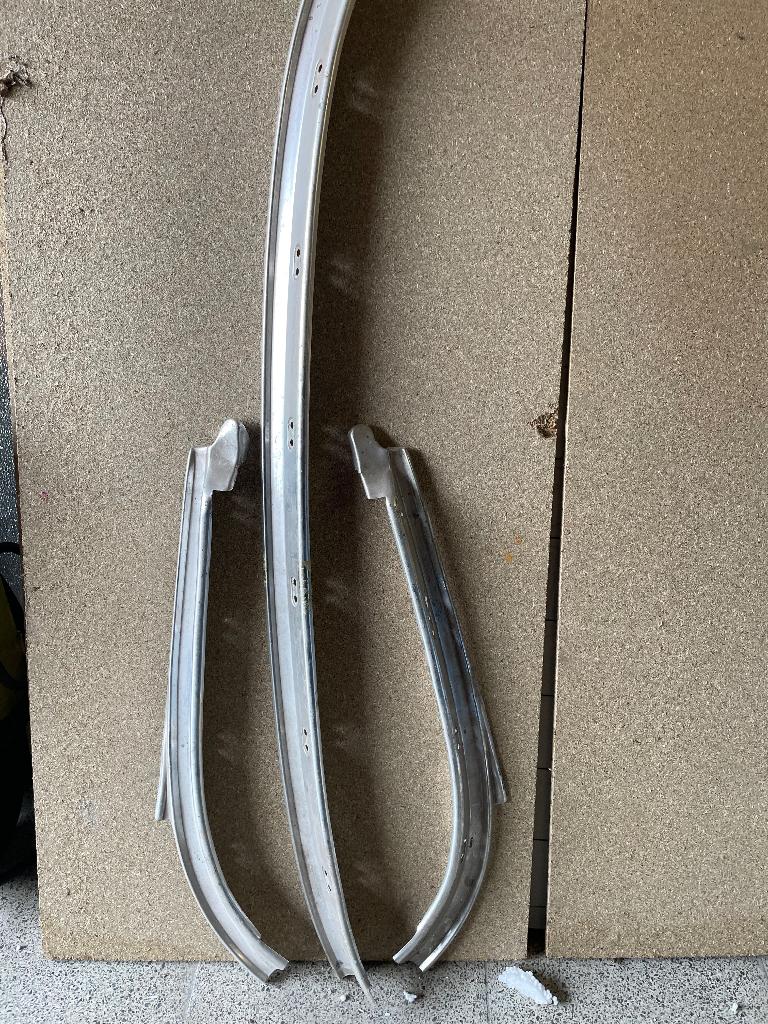 aluminium profielen softtop TR4, Auto-onderdelen, Ophalen of Verzenden, Gebruikt, Achter, Triumph